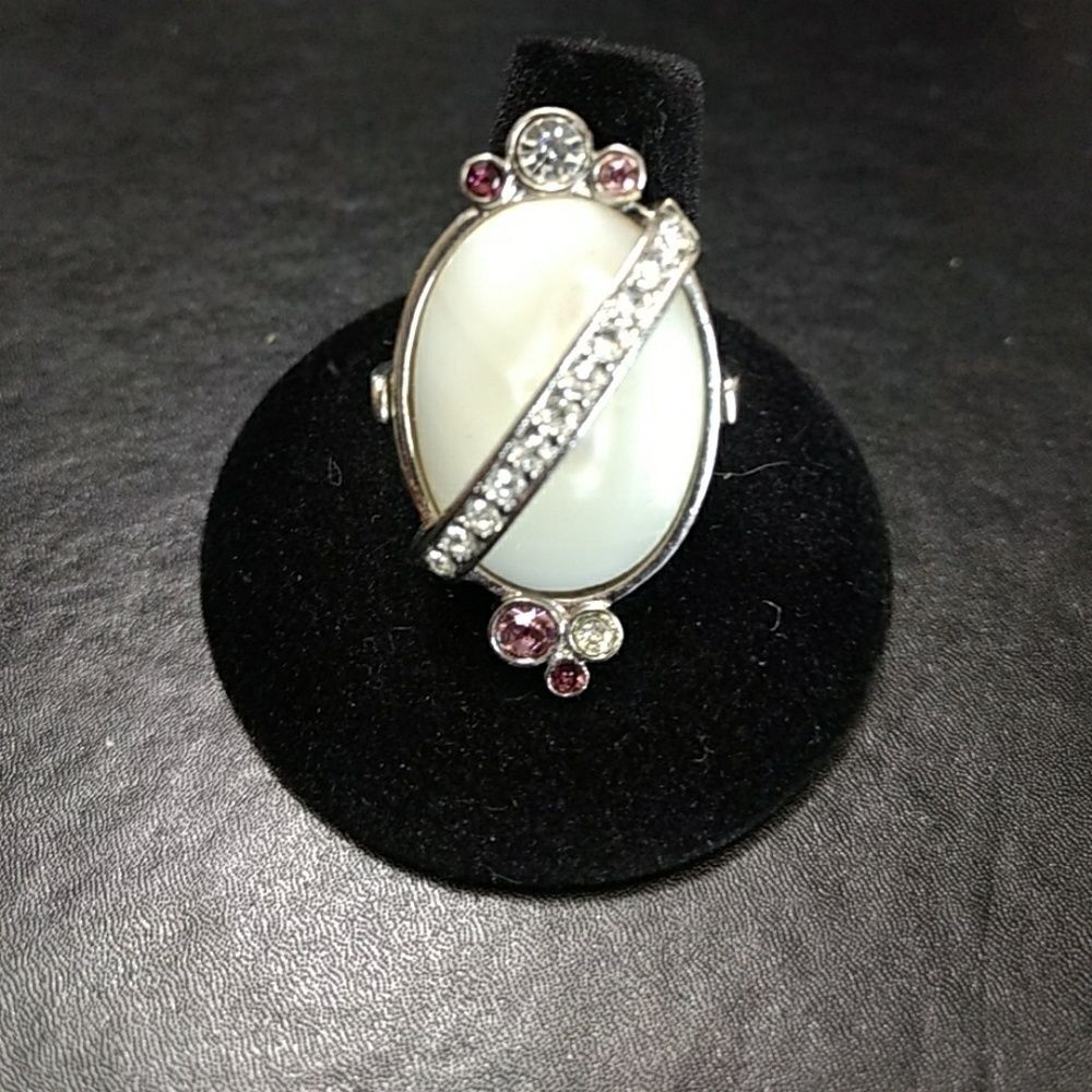 Silver tone ring with pink and white size 8